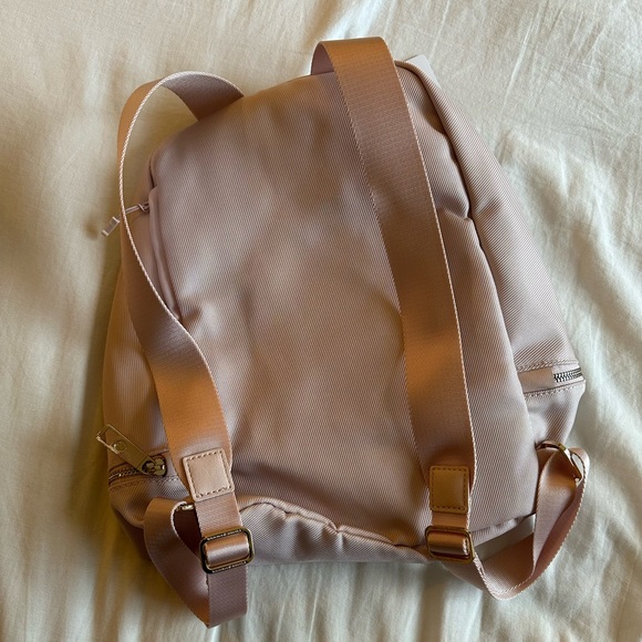 Lululemon city adventurer backpack mini - misty pink new with tags NWT - Picture 6 of 6